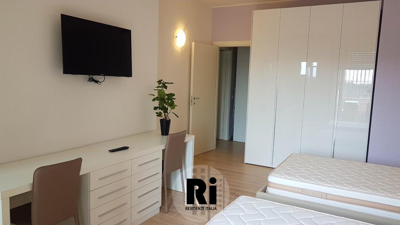 Апарт отель Residenze Italia Сесто-Сан-Джованни Экстерьер фото
